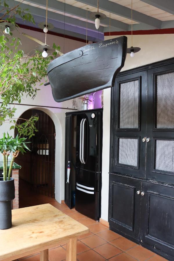 Grand Loft De Charme, Place Du Village A Thuir Exterior foto